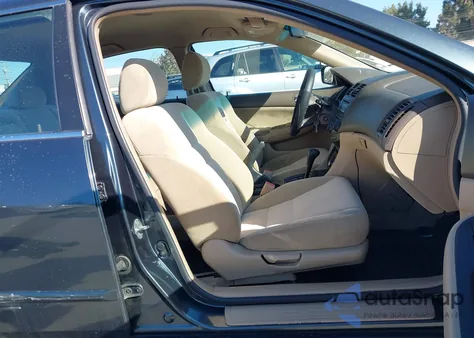 2004 Honda Accord 2.4 Lx из США, поврежденный, VIN 1HGCM56364A024899